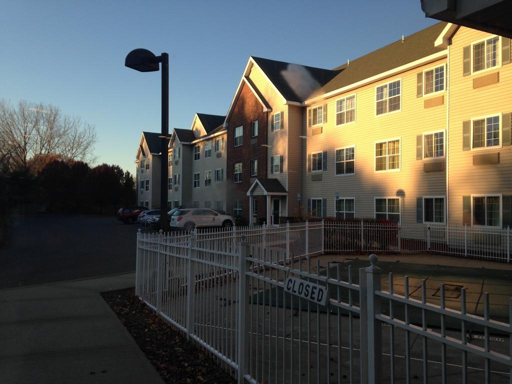 Cresthill Suites Suny University Albany Exteriör bild