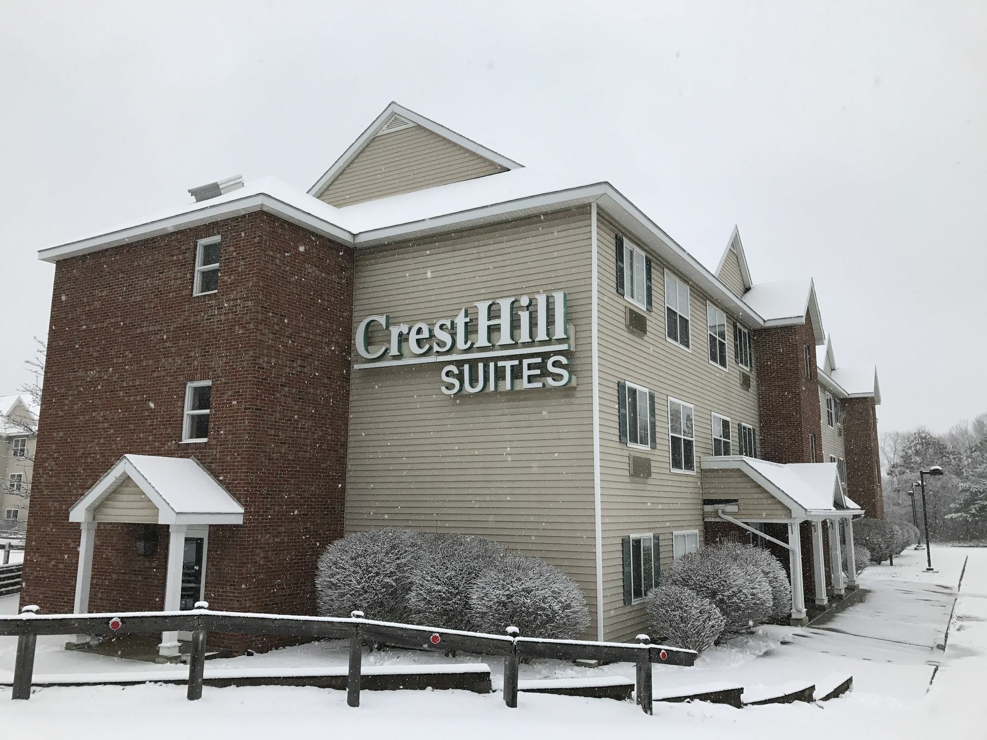 Cresthill Suites Suny University Albany Exteriör bild